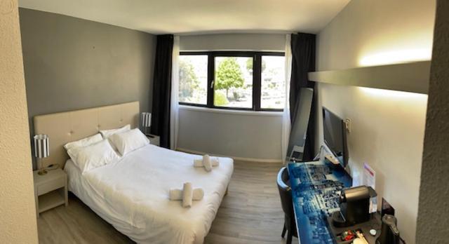 Hotel Dupleix - Hyper Centre - Parking Et Garage Gratuit Quimper Luaran gambar